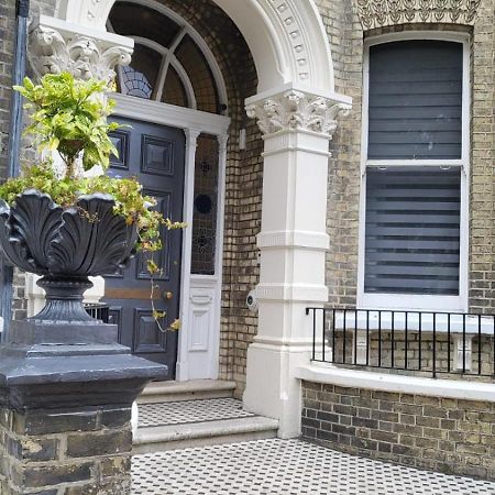 21 Mini Loft Apartment - Great Location - Comfy King Size Bed Brighton Екстериор снимка