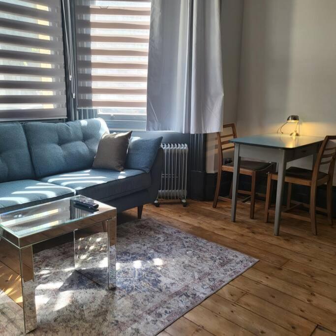 21 Mini Loft Apartment - Great Location - Comfy King Size Bed Brighton Екстериор снимка